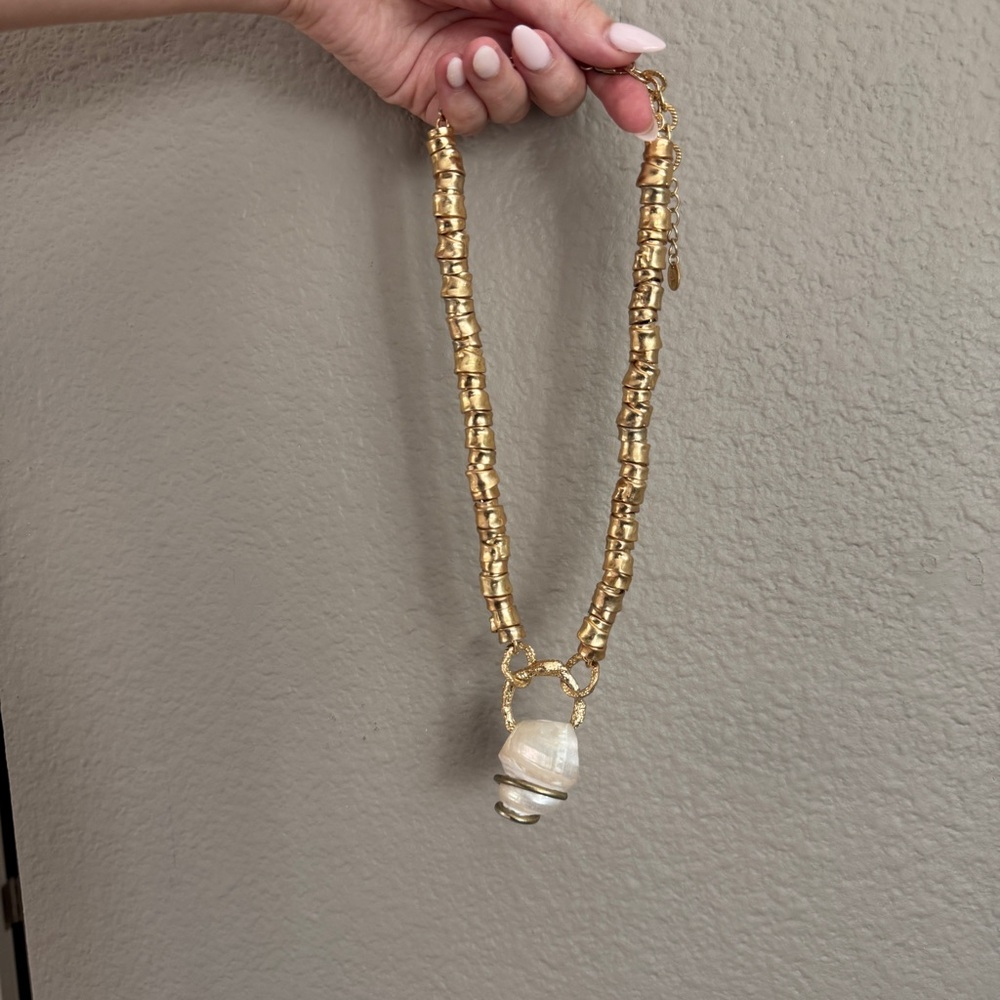 Zara Gold Shell Necklace - Picture 3 of 9